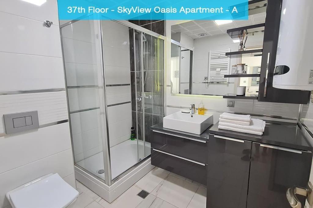 37th Floor - Skyview Oasis - A Appartement Skopje