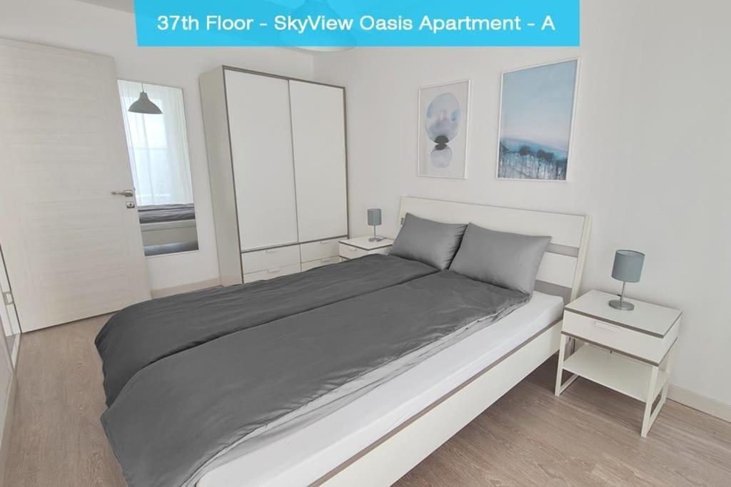 37th Floor - Skyview Oasis - A Apartman *