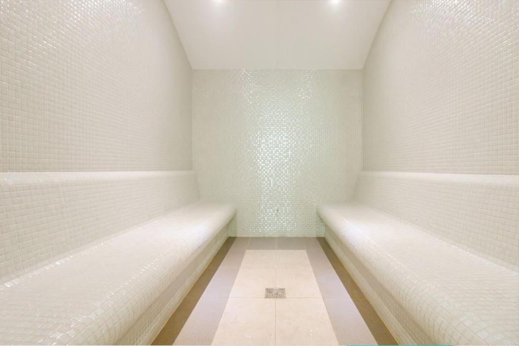 37th Floor - Skyview Oasis - A Apartman